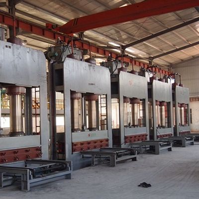 নতুন নকশা পুনর্গঠিত কাঠের ফিনিয়ার ফিনিক্সের লেজ চিত্রের জন্য লাল রঙ হোটেল সজ্জা জন্য 0.45 মিমি